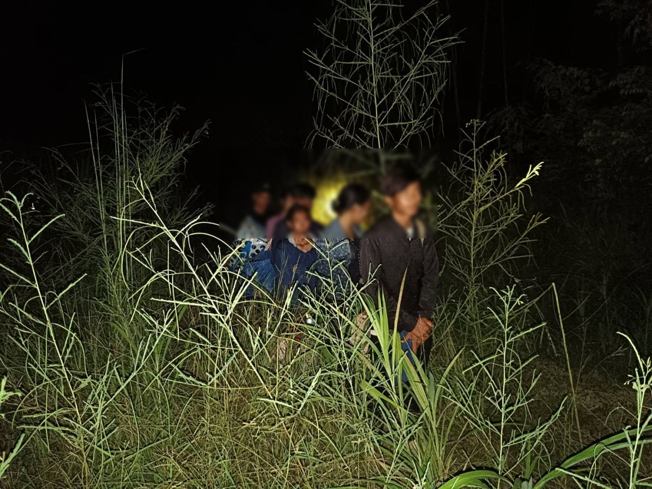 拘捕9名柬埔寨劳工徒步偷渡入境泰国 坦诚计划受雇砍甘蔗