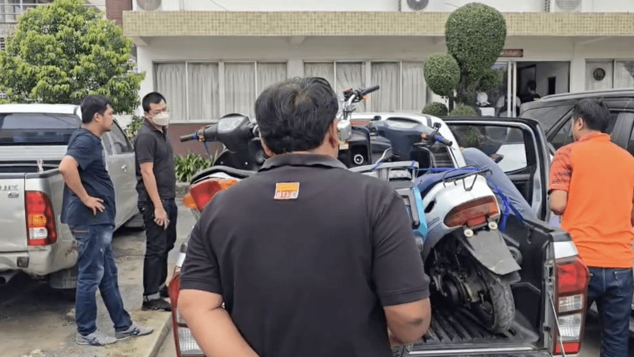 扩大逮捕著名网红“南方拳王”的行动，车内发现冰毒、摇头丸和枪支