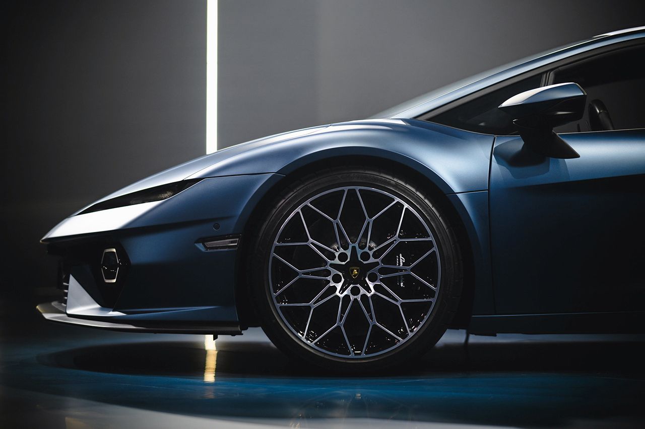 Lamborghini Temerario 在泰国首次亮相，插电混合动力超级跑车，920 马力