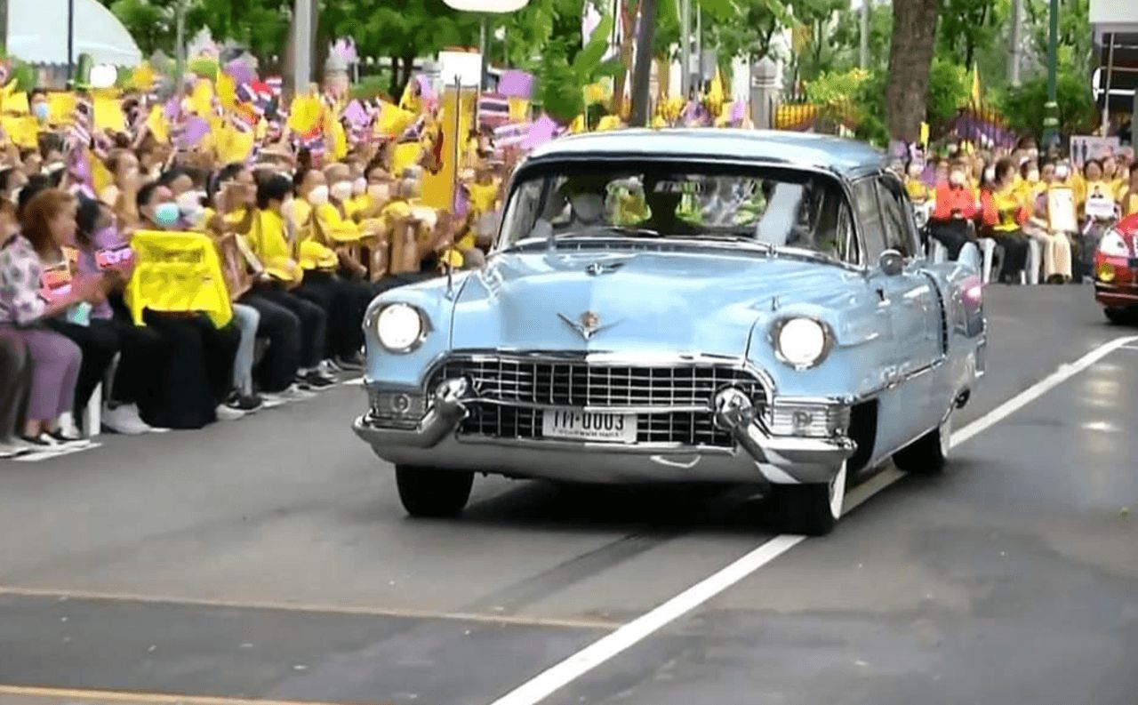 优雅的经典:1955年 Cadillac Fleetwood Series 62 座驾