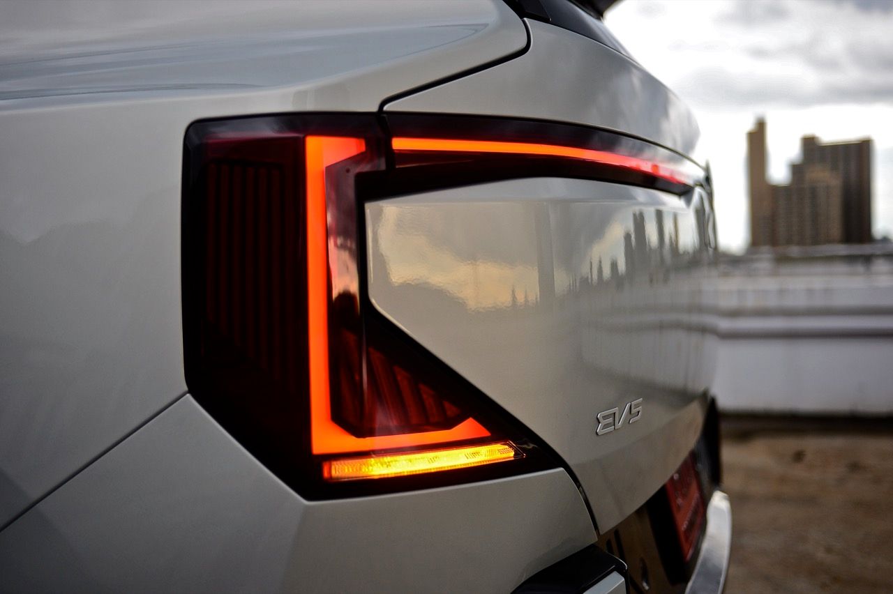 测试 KIA EV5 GT LINE TWIN MOTOR AWD：性能优异但价格偏高