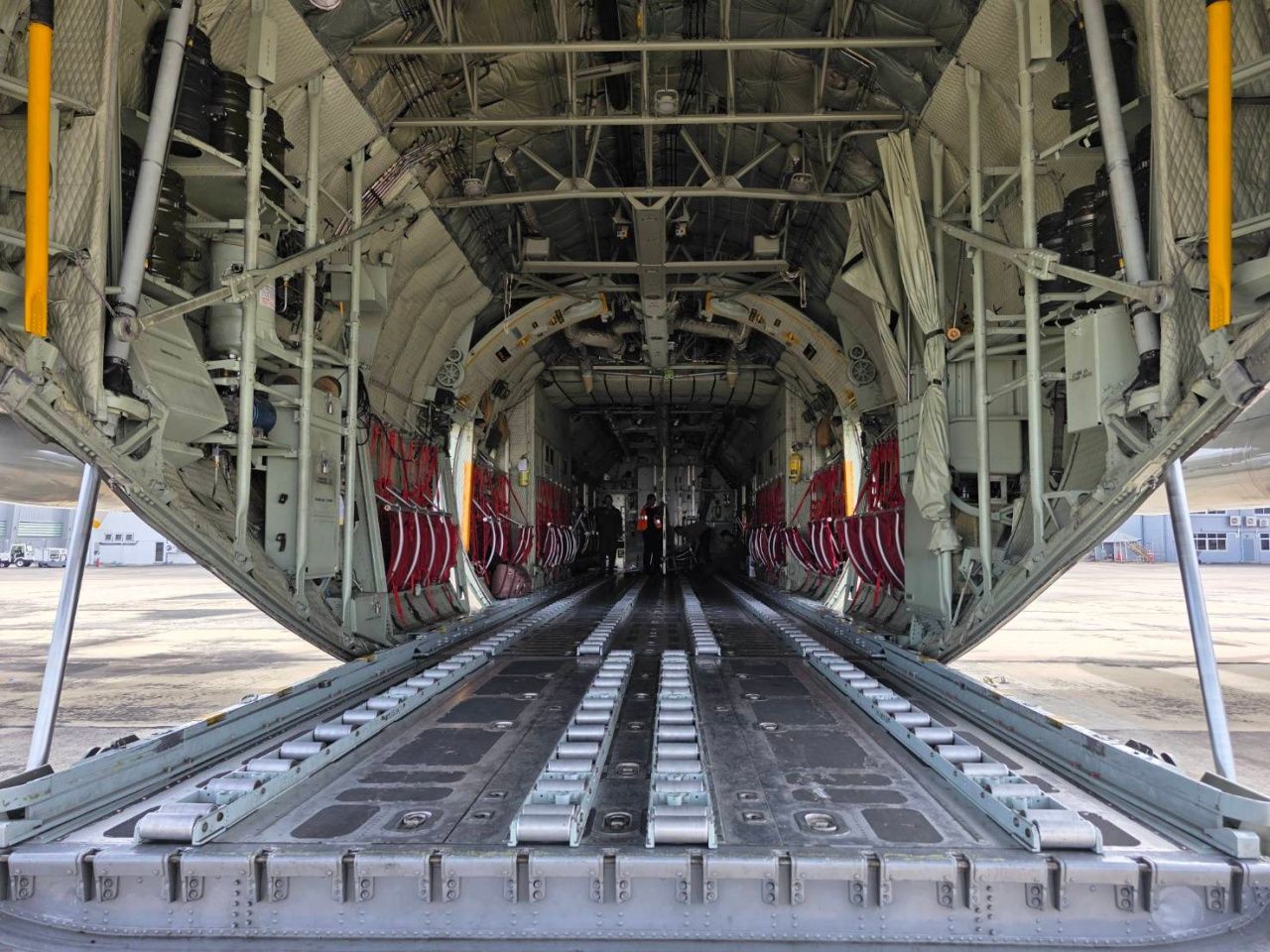 空军总司令强调C-130仍可用，运输救灾物资是空军的能力