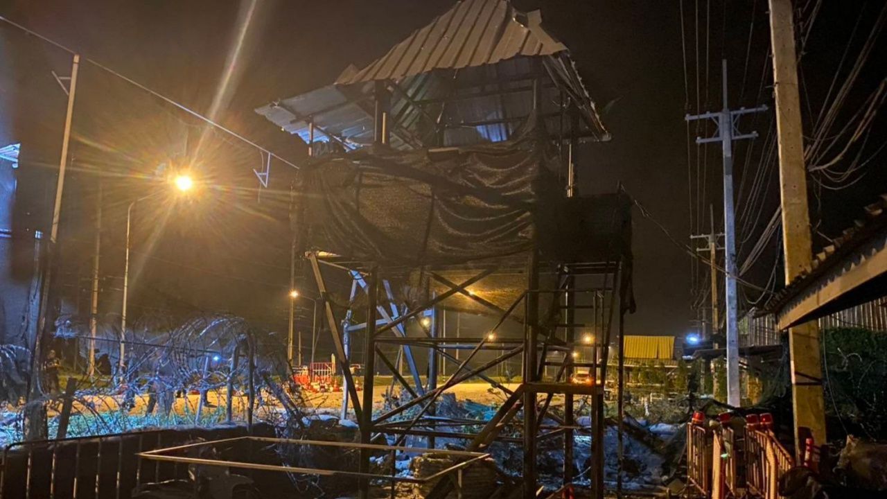 汽车炸弹袭击撒拉迈地区保护基地，三名志愿者受伤，监控记录嫌犯驾车并逃离