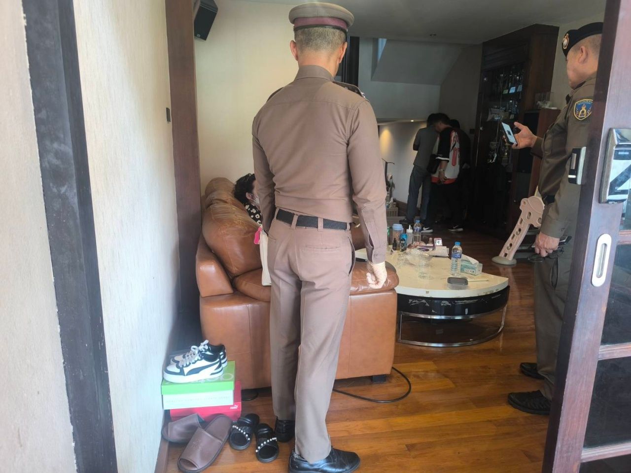 三尸父母子在警官家中被枪杀，芭堤雅警方正在紧急调查
