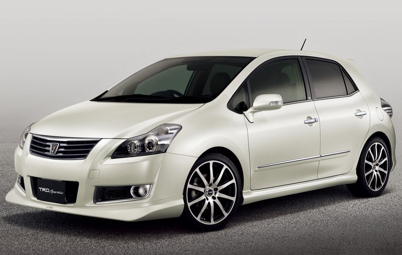 Toyota Blade Master：当大哥丰田打造以Altis为结构的V6 3.5掀背车