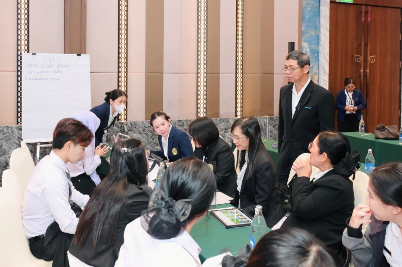 Thanyarak 2025 训练营携手新一代领导者 推动乳腺癌战胜任务