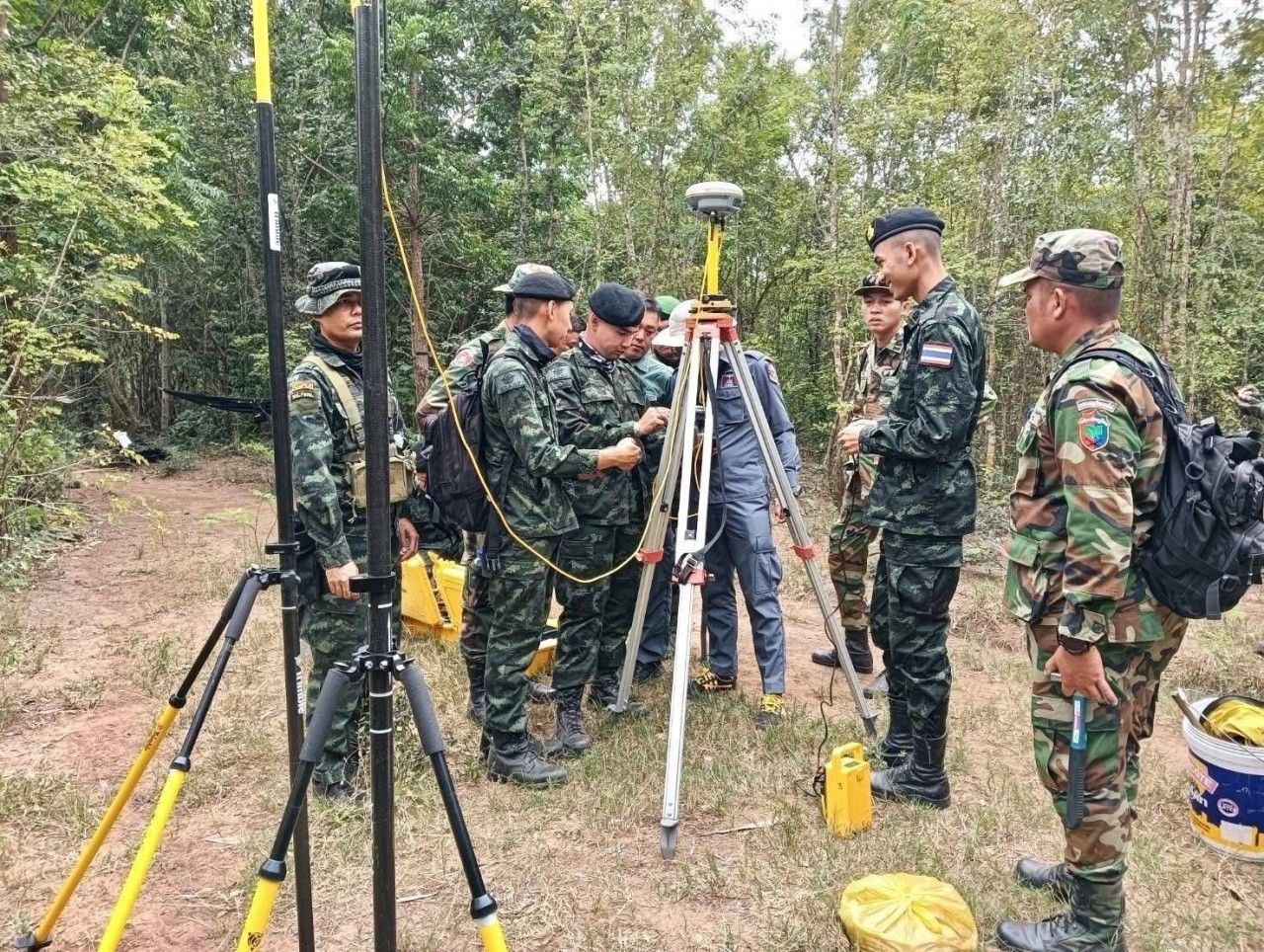 泰国与柬埔寨推进GCP标记测量及无人机拍摄沙礁边界