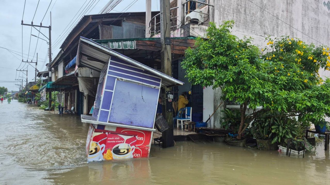 孔市遭遇严重洪灾，多地水位高涨影响逾1,300户家庭