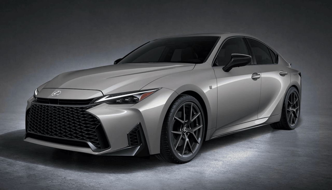 外观帅气的2026款全新LEXUS IS FACELIFT