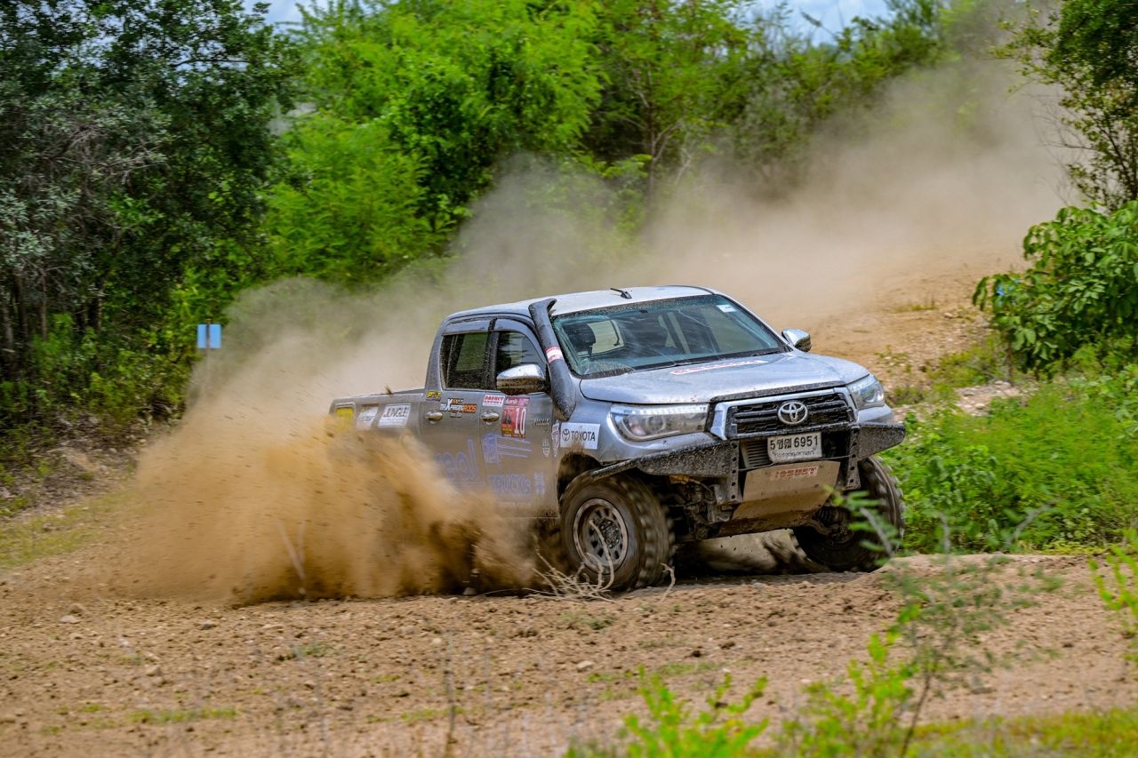 丰田Hilux Revo 10 2025年大师赛准备在赛车场大展身手