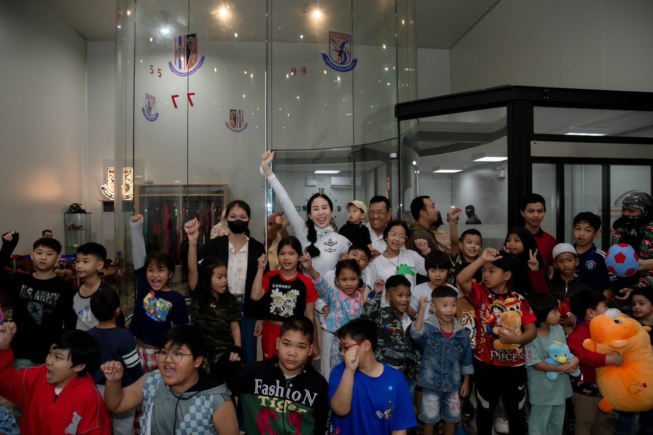 “吉达帕”参与儿童节活动 开阔视野实现泰国儿童的梦想 展示“空中舞蹈”体育表演