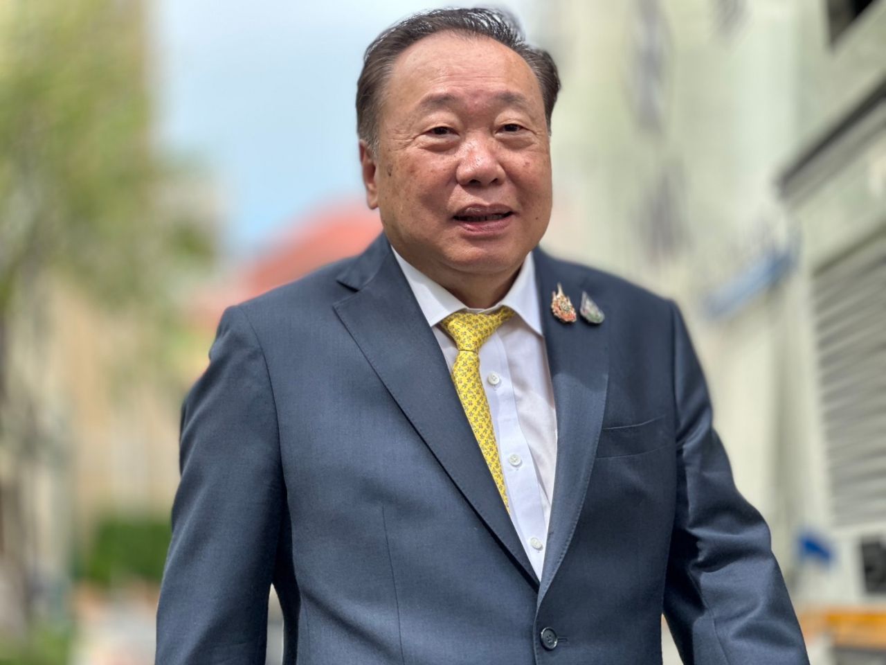 “苏阿查”礼拜多府神祈并计划辞去议员职务，为进一步名单中的继任者铺路