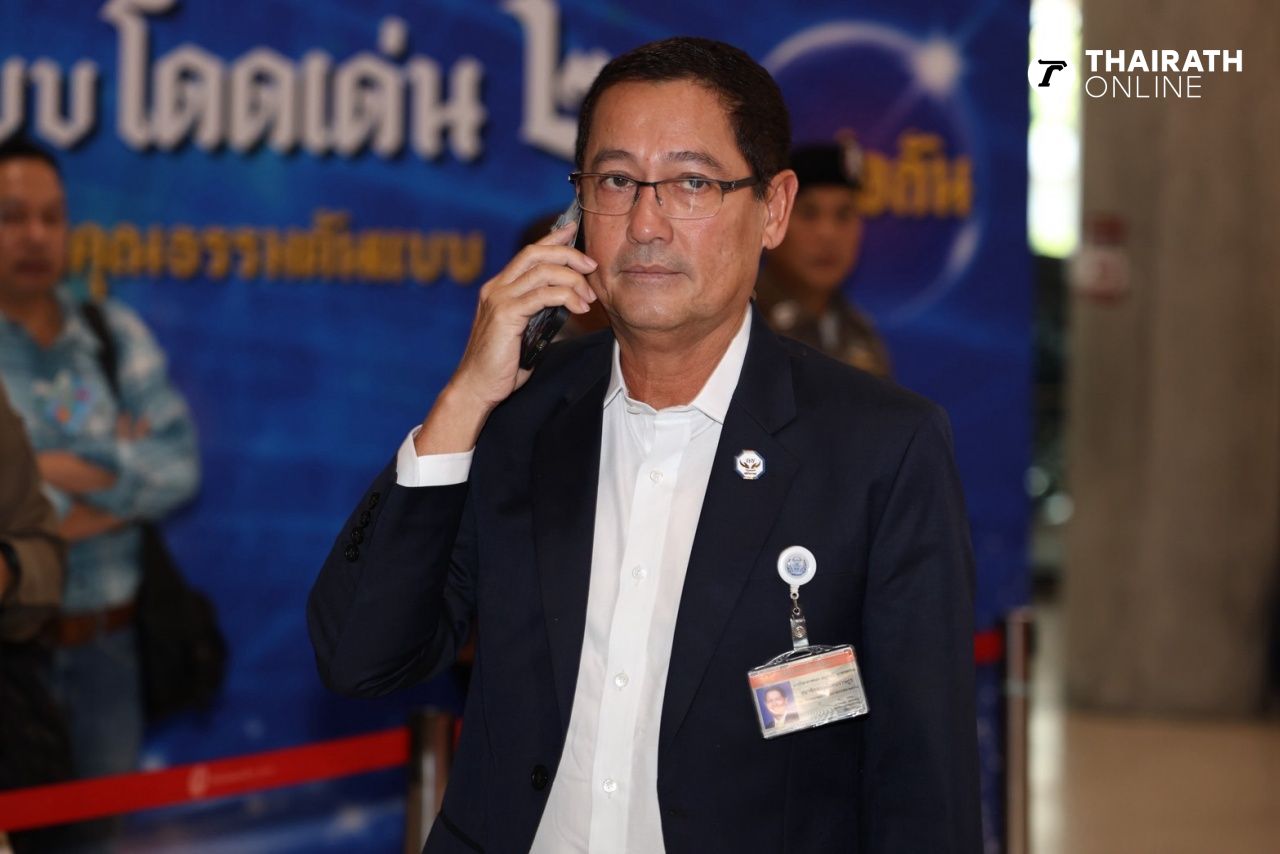 议会热闹，议员出席会议，密切关注第32任总理投票