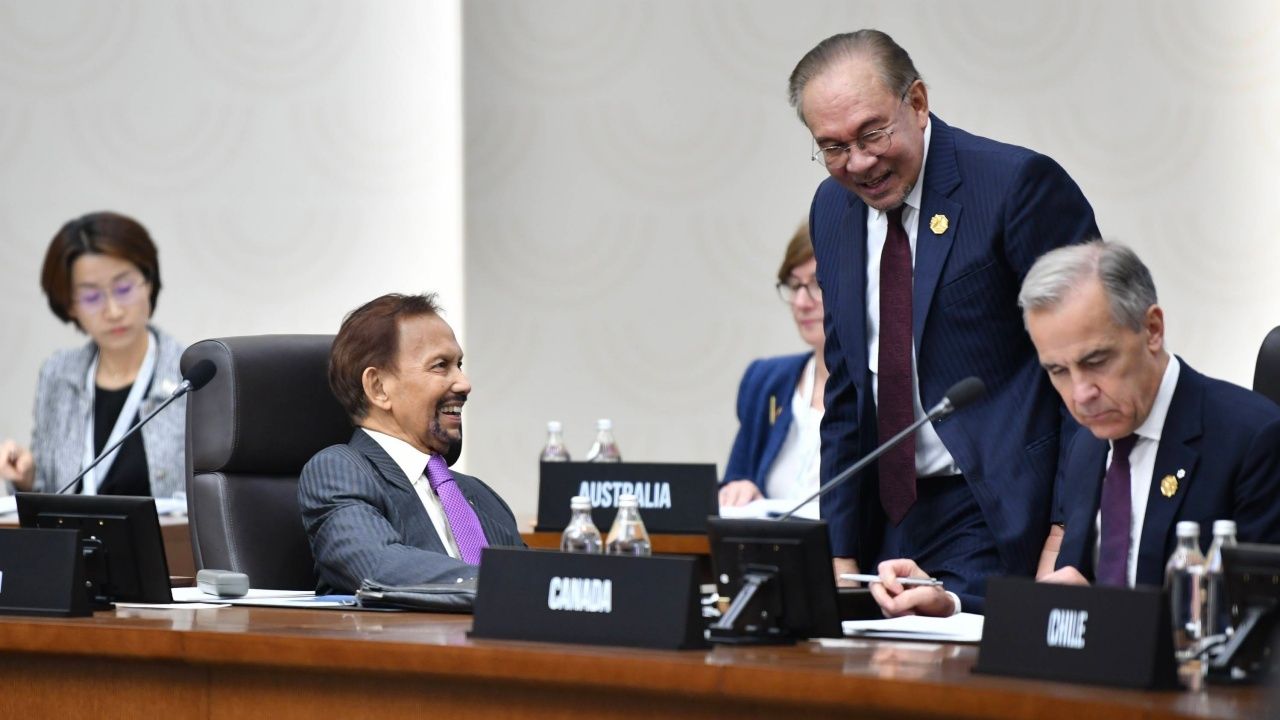 泰国总理出席APEC经济领导人会议 推动开放与合作