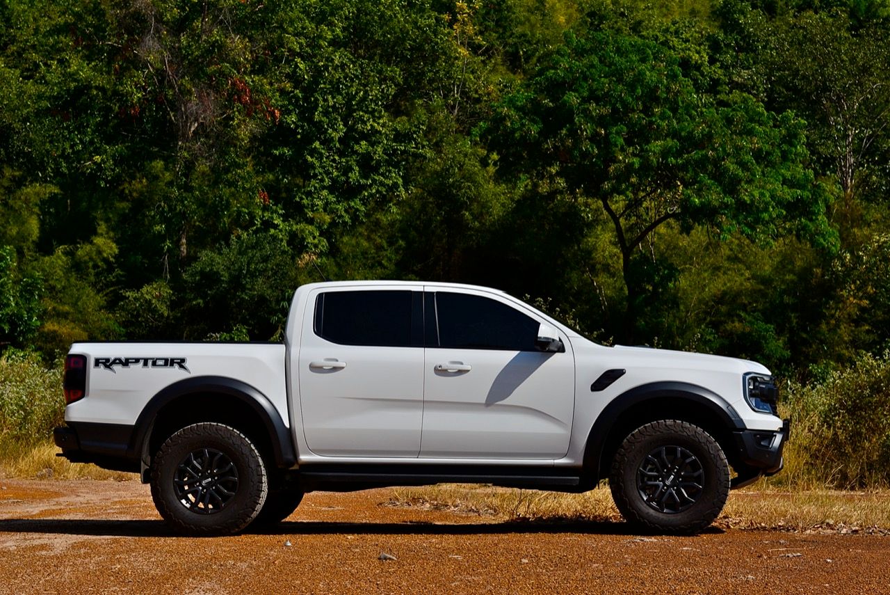 Ford Ranger Raptor 长期降至 1,699,000 泰铢(原价 1,804,000 泰铢)