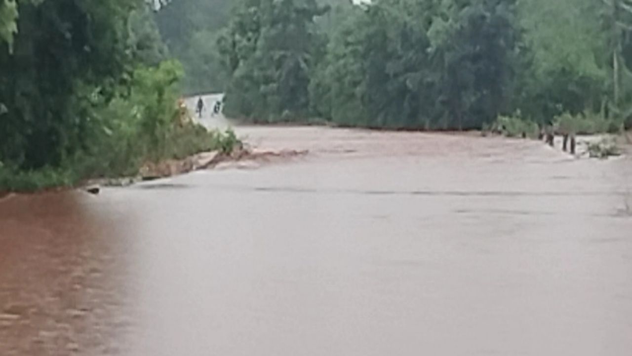 乌泰他尼遭受洪水侵袭，“帕河”泛滥淹没河岸，交通路线封闭