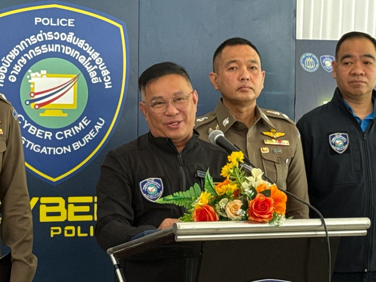 网络警察回应“罗姆” 确认未拖延 打击诈骗团伙并说明“本·史密斯”问题