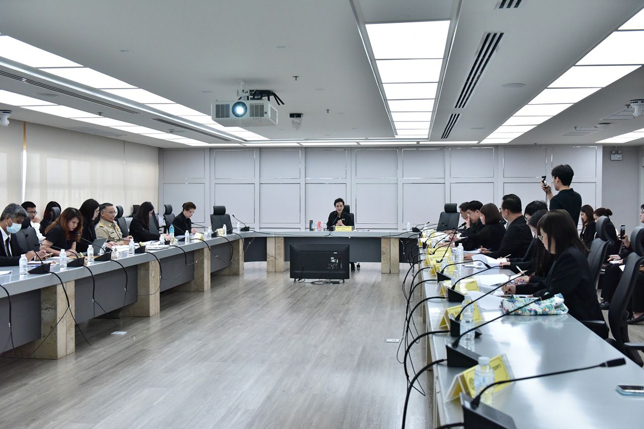 “商业部”批准严格控制“双用途商品”遏制高能武器制造，将于69年初开始实施