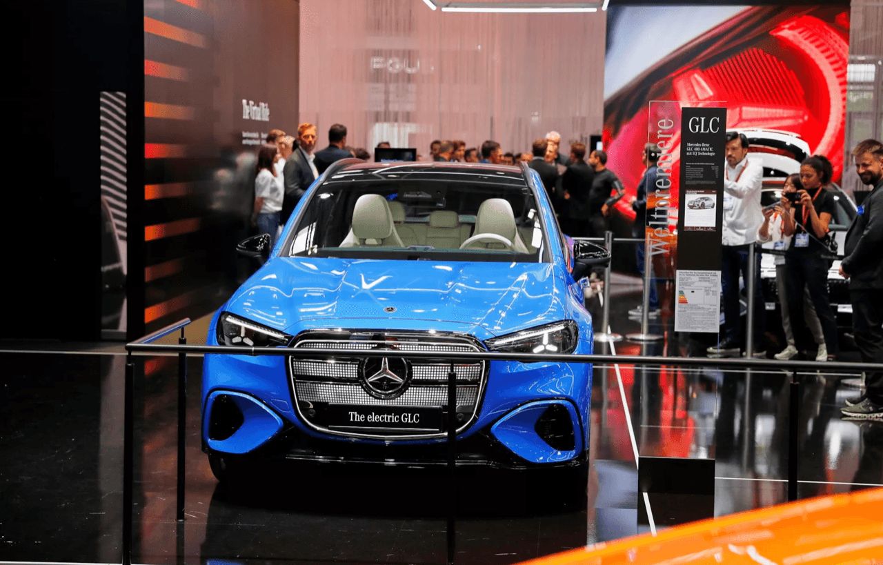 即将在泰国推出的MERCEDES-BENZ全新GLC ELECTRIC 2026