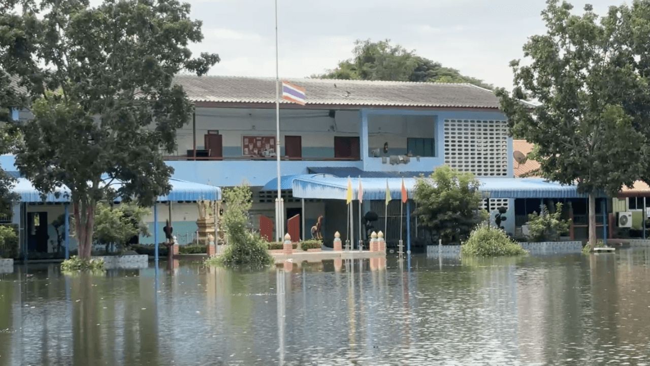 羁押灌溉，加纳特对抗洪水灾害，在线学习11所学校