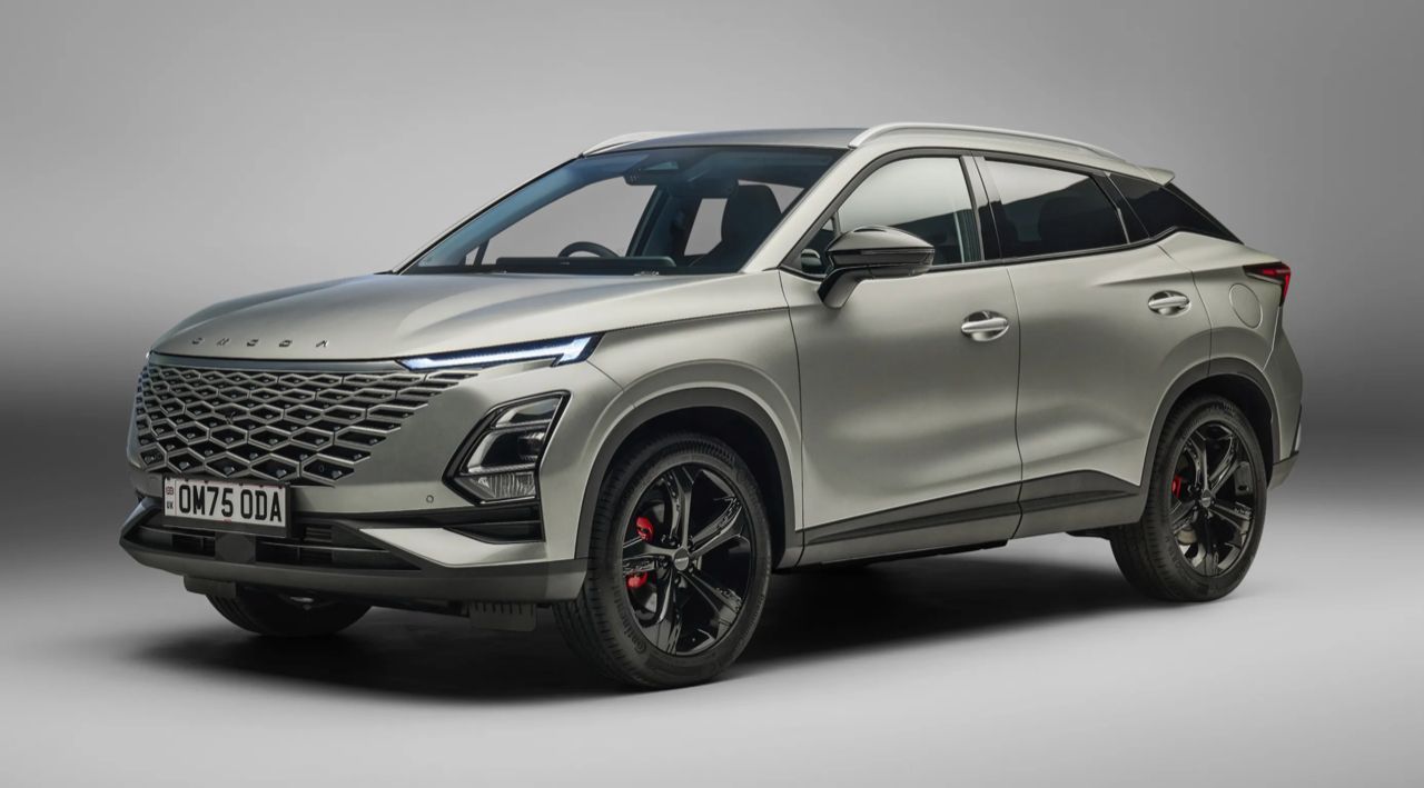Omoda 完全改进的新款 5 和 5 EV 在英国上市不到一年