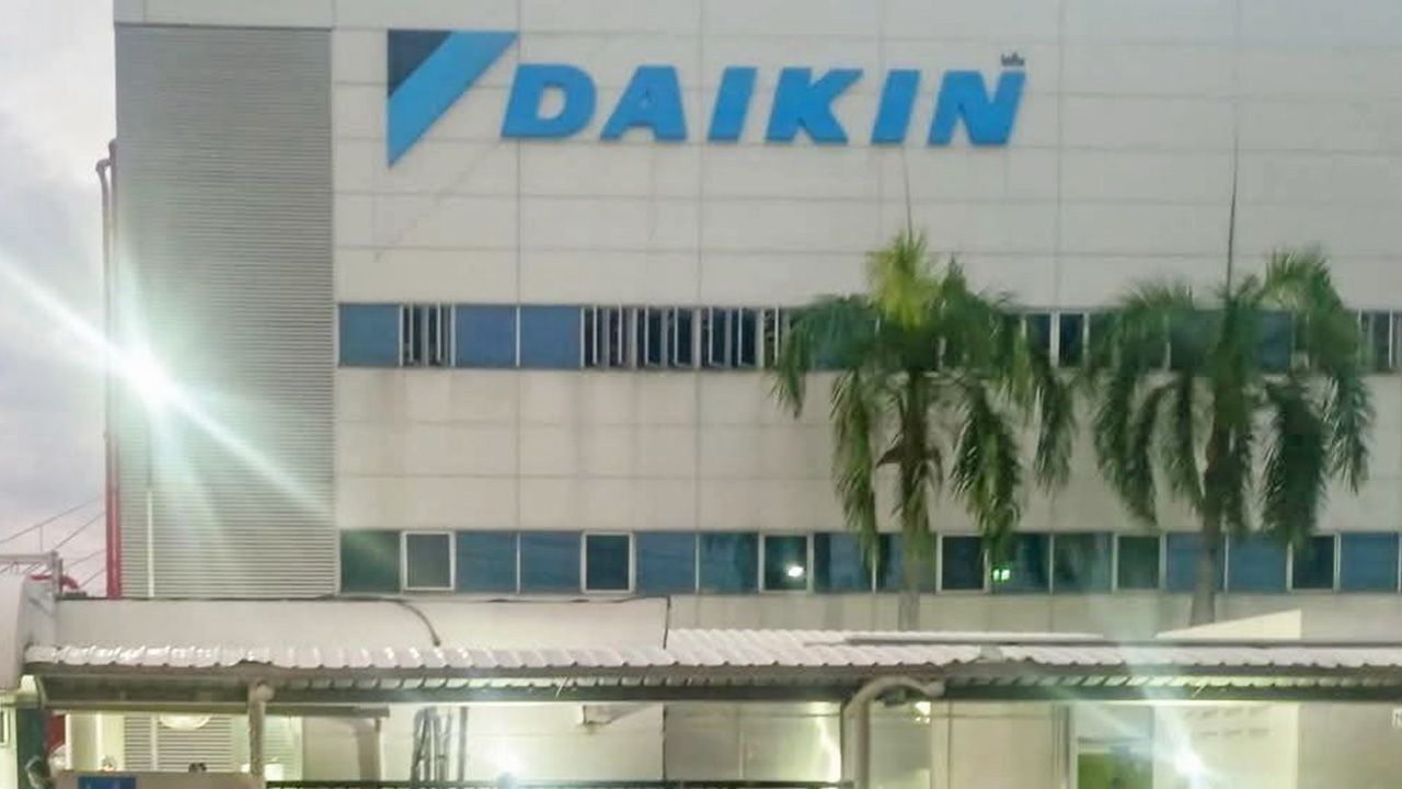 “ตรีนุช” 确认并非“解雇”，指示劳动部加速调解“Daikin”纠纷，定于12月8日调解