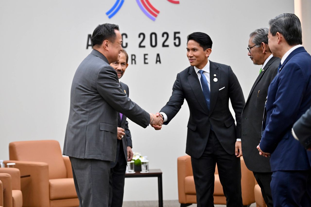 文莱国王对王太后去世表示哀悼