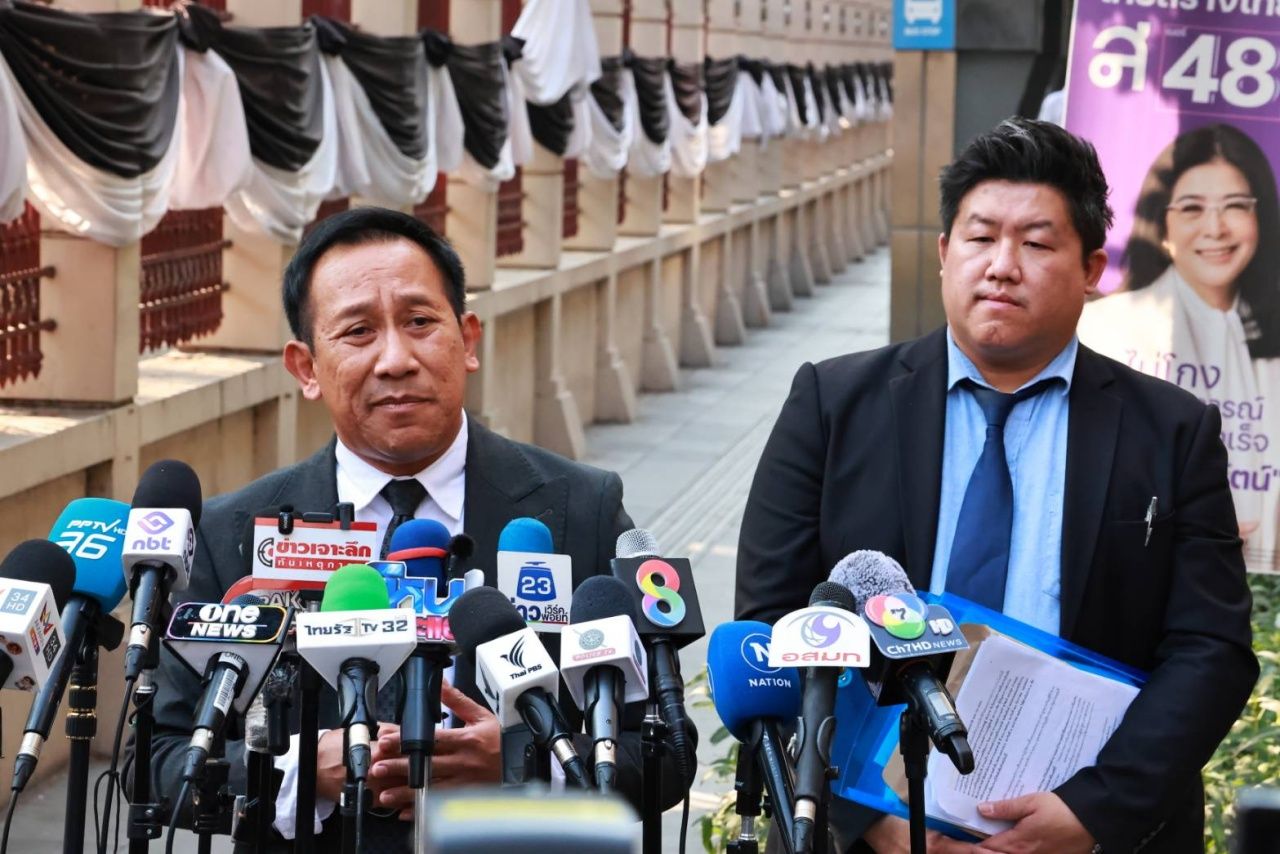 律师反驳“Big Joke”逃离泰国的消息，坚称不是真的，该人士生活正常