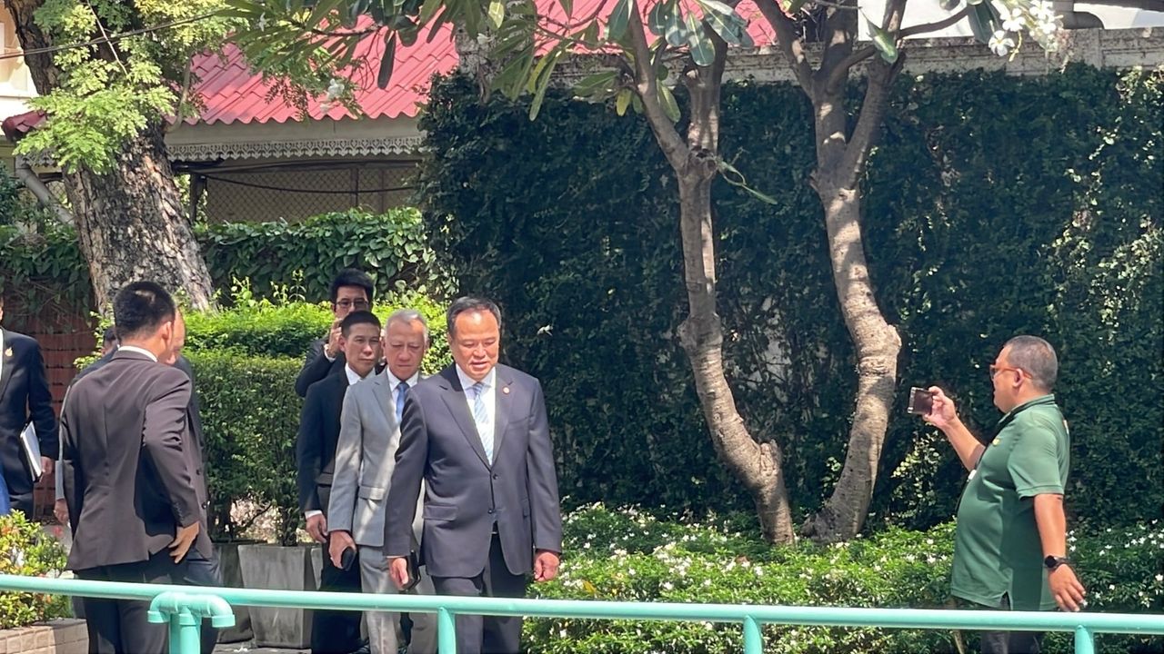 总理积极出席国家安全会议- 中国向柬埔寨提供武器，请等待报告