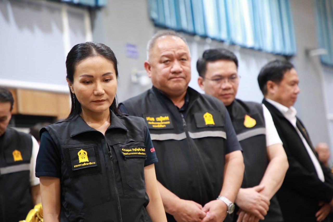 “部长奈灵文”赴耶拉省听取教师问题 推动午餐预算 增加行政人员 减轻教师负担