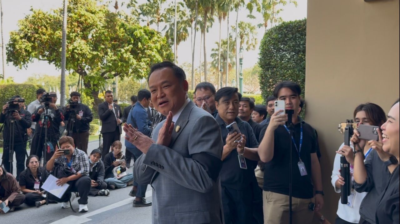 “阿努廷” 宣称：泰国插旗是泰国的事，新年问候，不必说明“佩克”事件