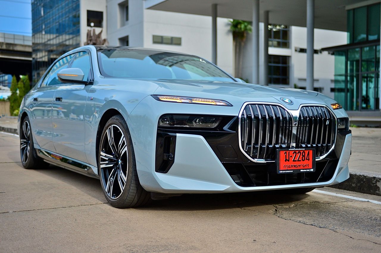 泰国组装价格绝佳：测试 BMW i7 XDrive 60 M Sport 旗舰电动车