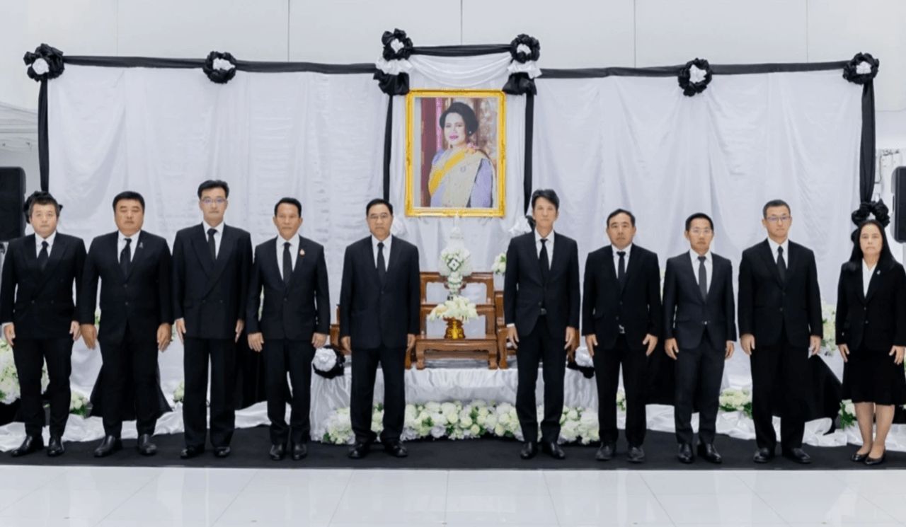 丰田举行仪式哀悼诗丽吉王后陛下