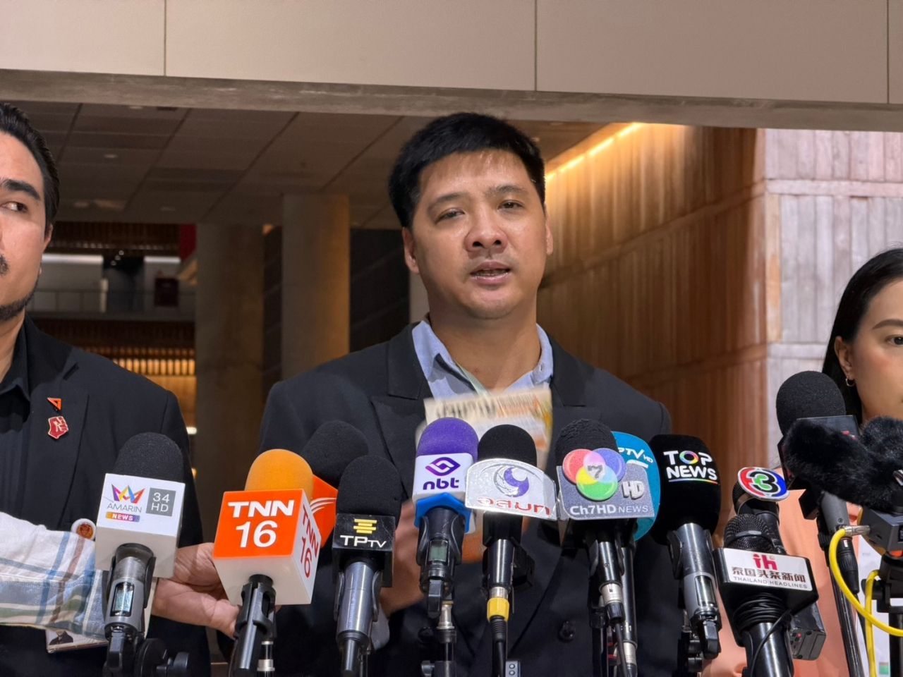 “艾丝·拉克什诺” 坚称新养老金公式最大限度地造福被保险人，揭露遭到机器人攻击