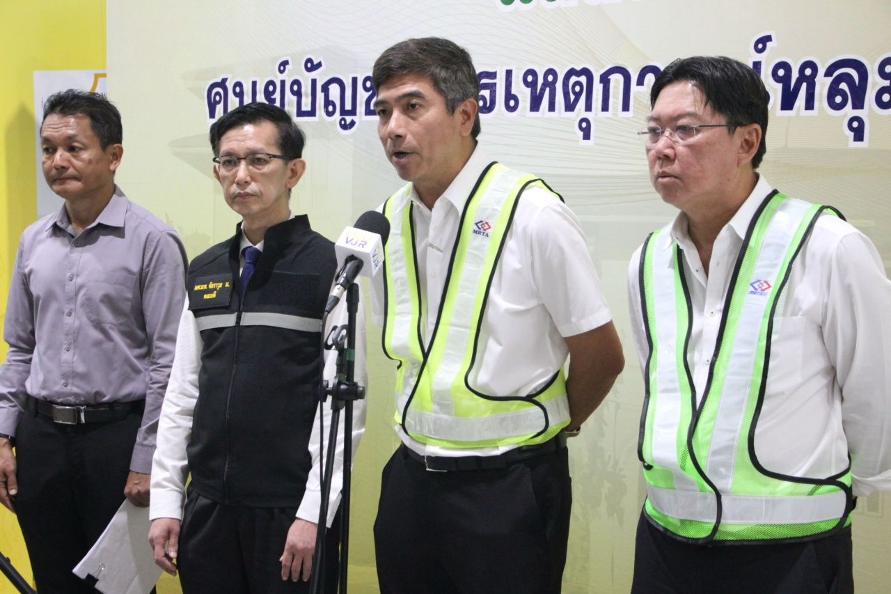 MRTA 调整计划:使用8000方沙土修整下陷道路 预计10月9日开放通行