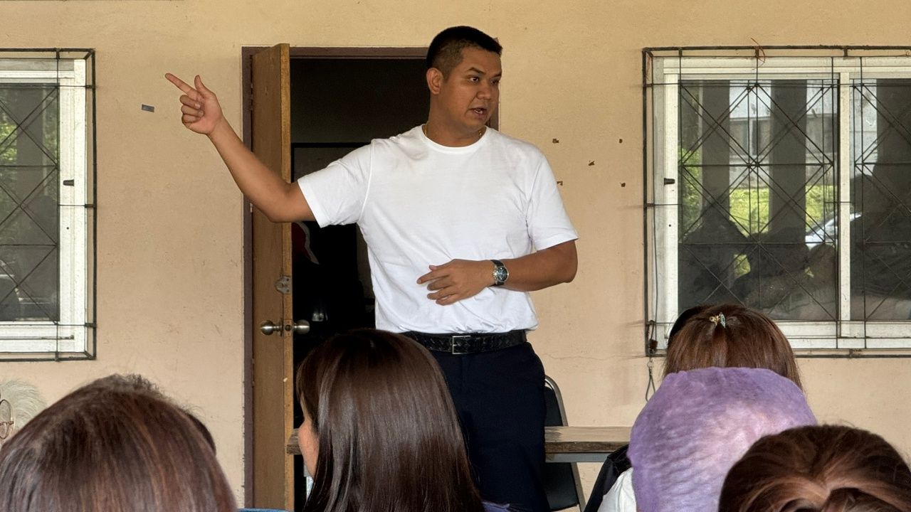 民主党宣布反对桥梁项目，强调发展须先问当地人