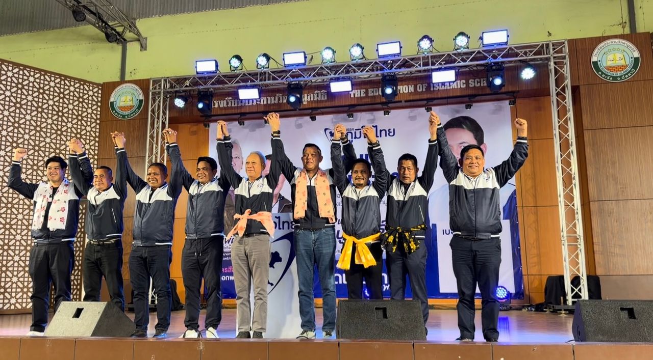 พิพัฒน์ ตั้งเป้าปักธง 3 จังหวัดชายแดนใต้ - ธนกร ชี้นายกฯ ชื่อ อนุทิน คนละครึ่งพลัส มาแน่