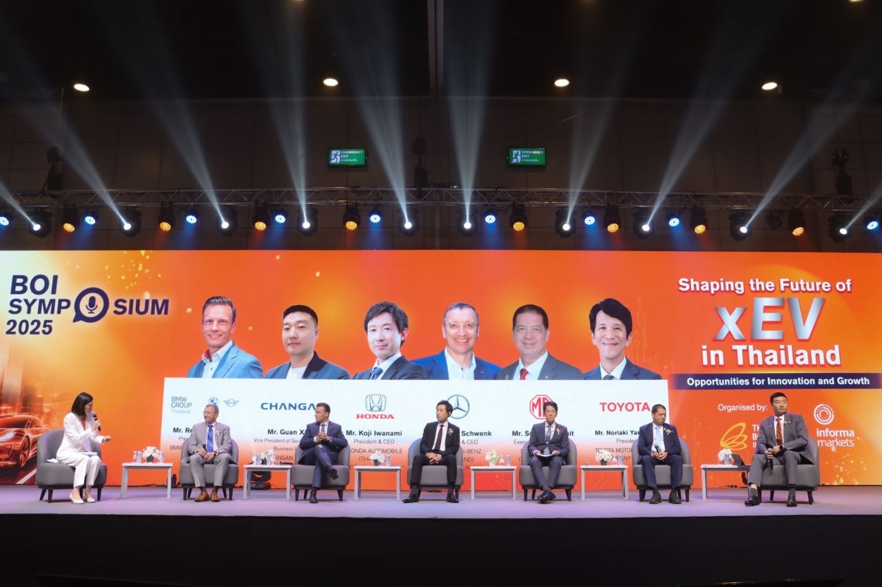 政府需要推动所有类型的电动汽车，以振兴国内产业