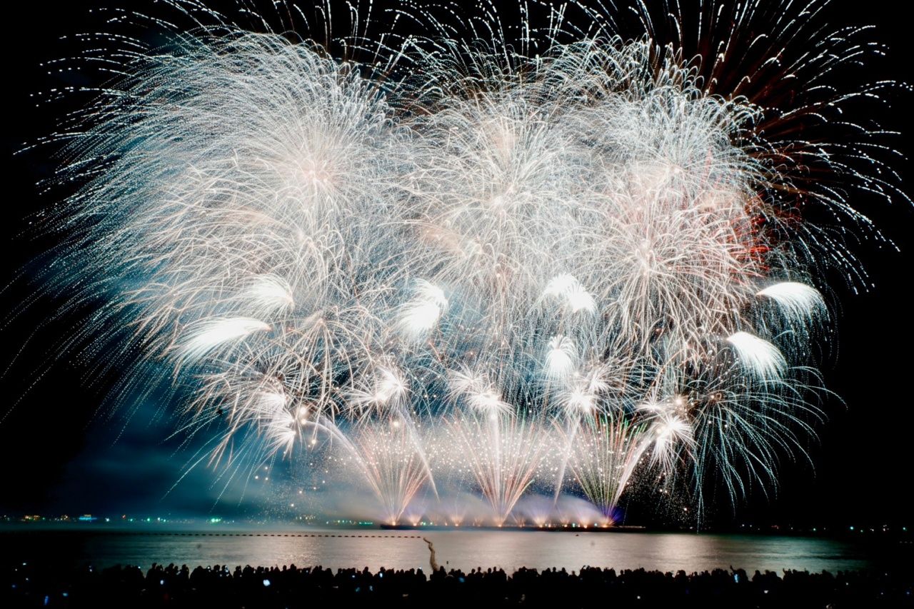 “2025芭堤雅烟花节”精彩绝伦震撼惊艳游客