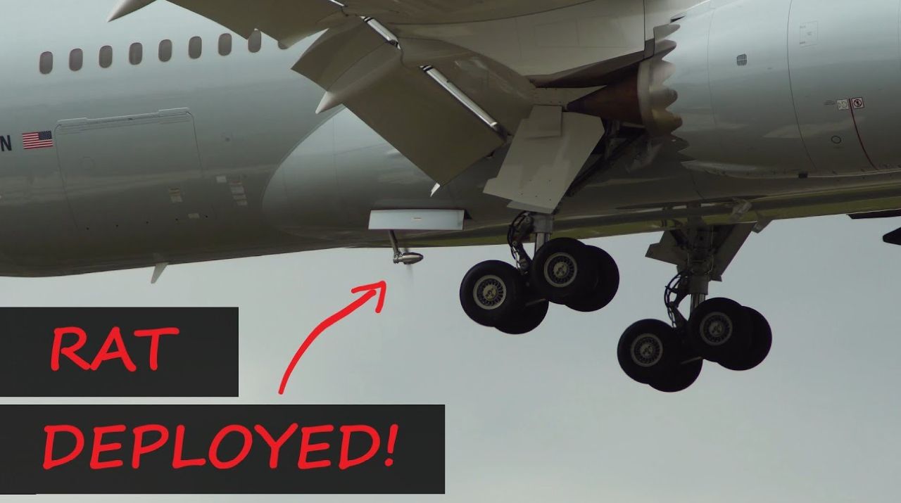 印度航空空难原因：飞行员关闭燃油开关，导致引擎熄火！