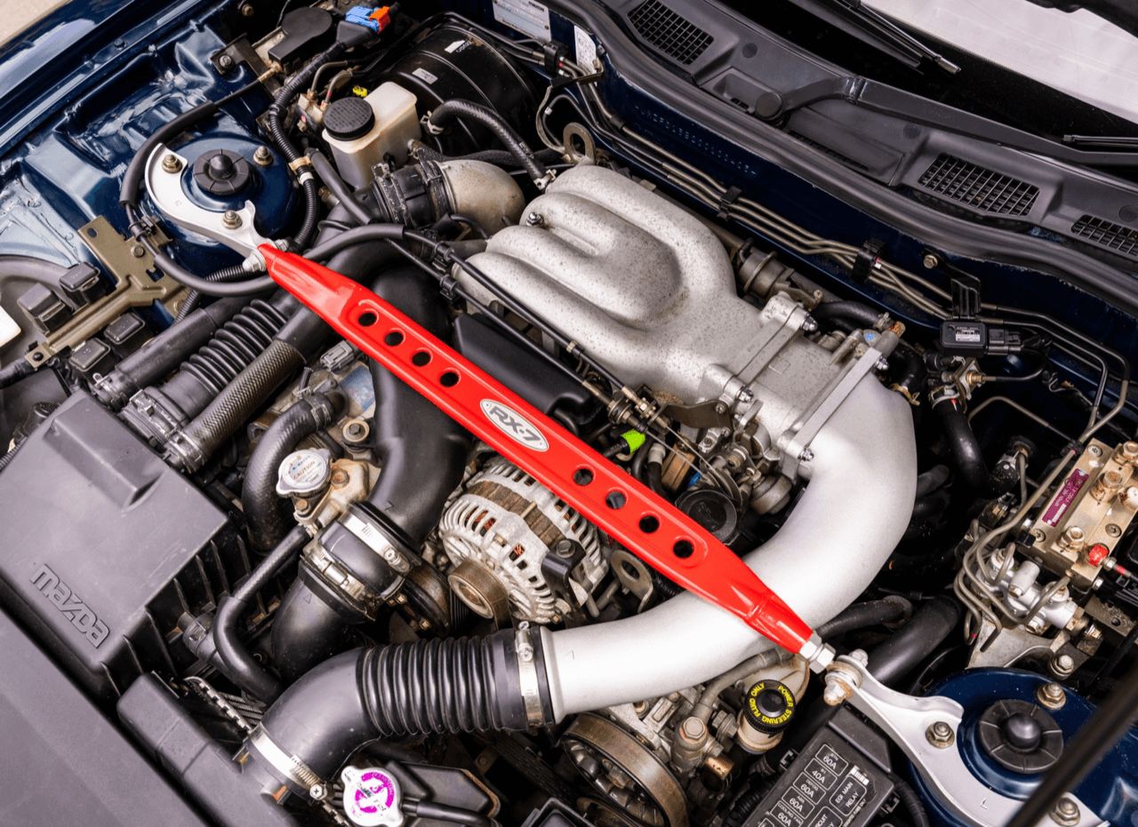 重温传说:Mazda RX-7 FD 1992——驾驶者梦寐以求的旋转引擎