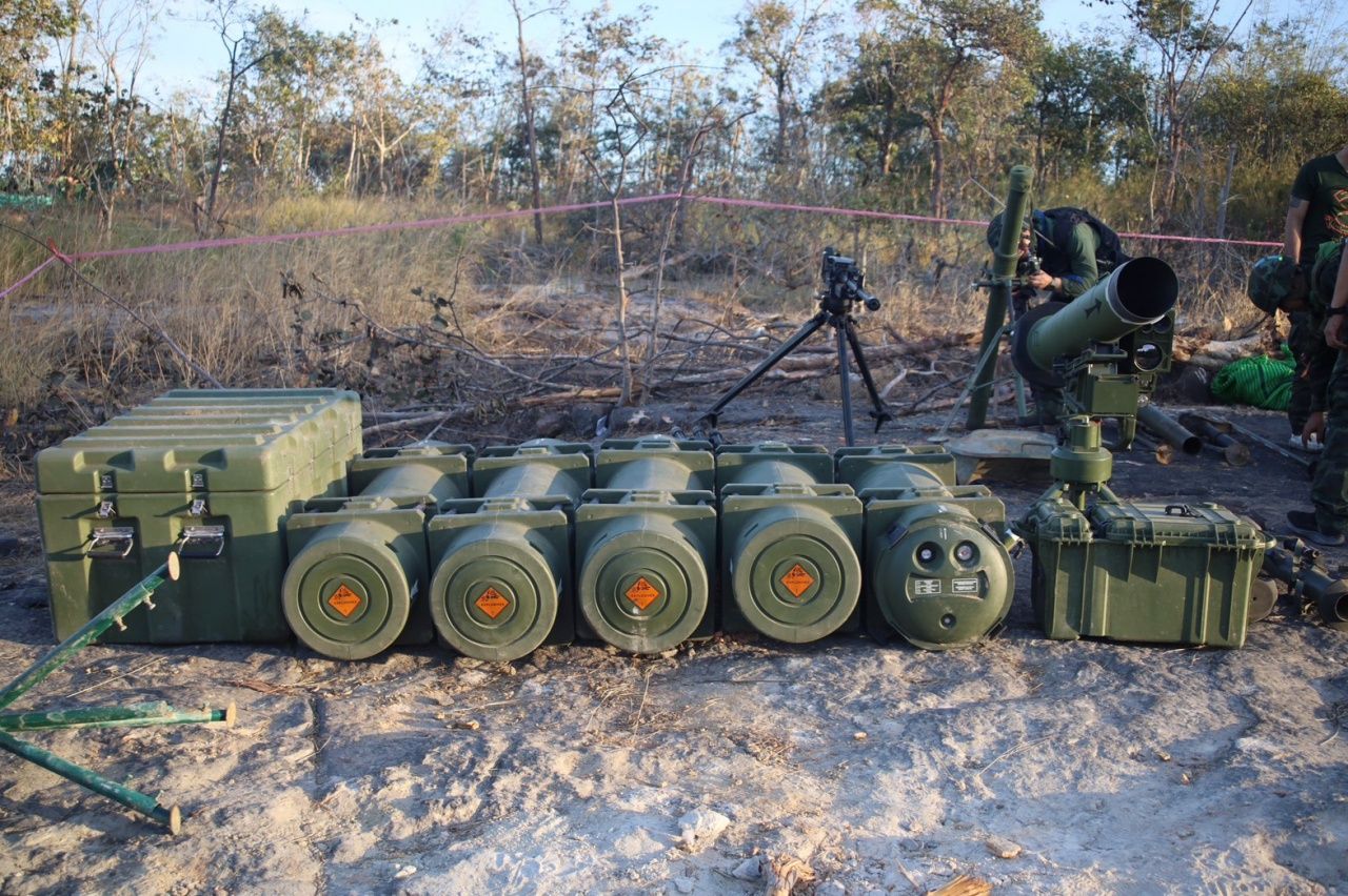 又找到大量“武器库” 中国制造的致命武器被柬埔寨军队遗弃在500高地