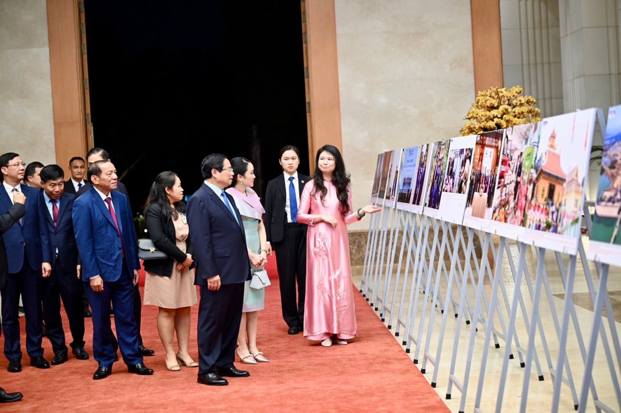 越南政府举办晚宴欢迎“英拉总理”强调紧密关系