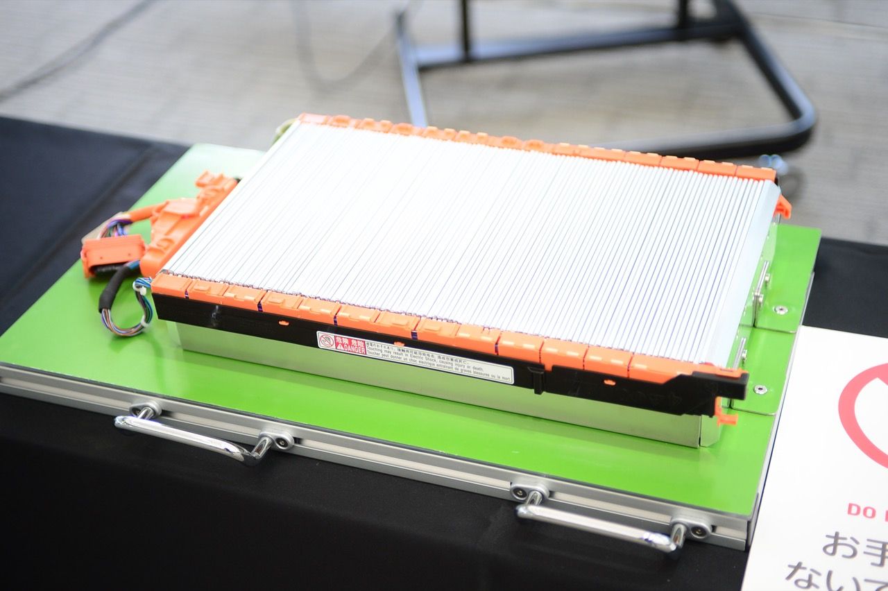 Toyota 回答固态电池“高功率”电动车何时完成?