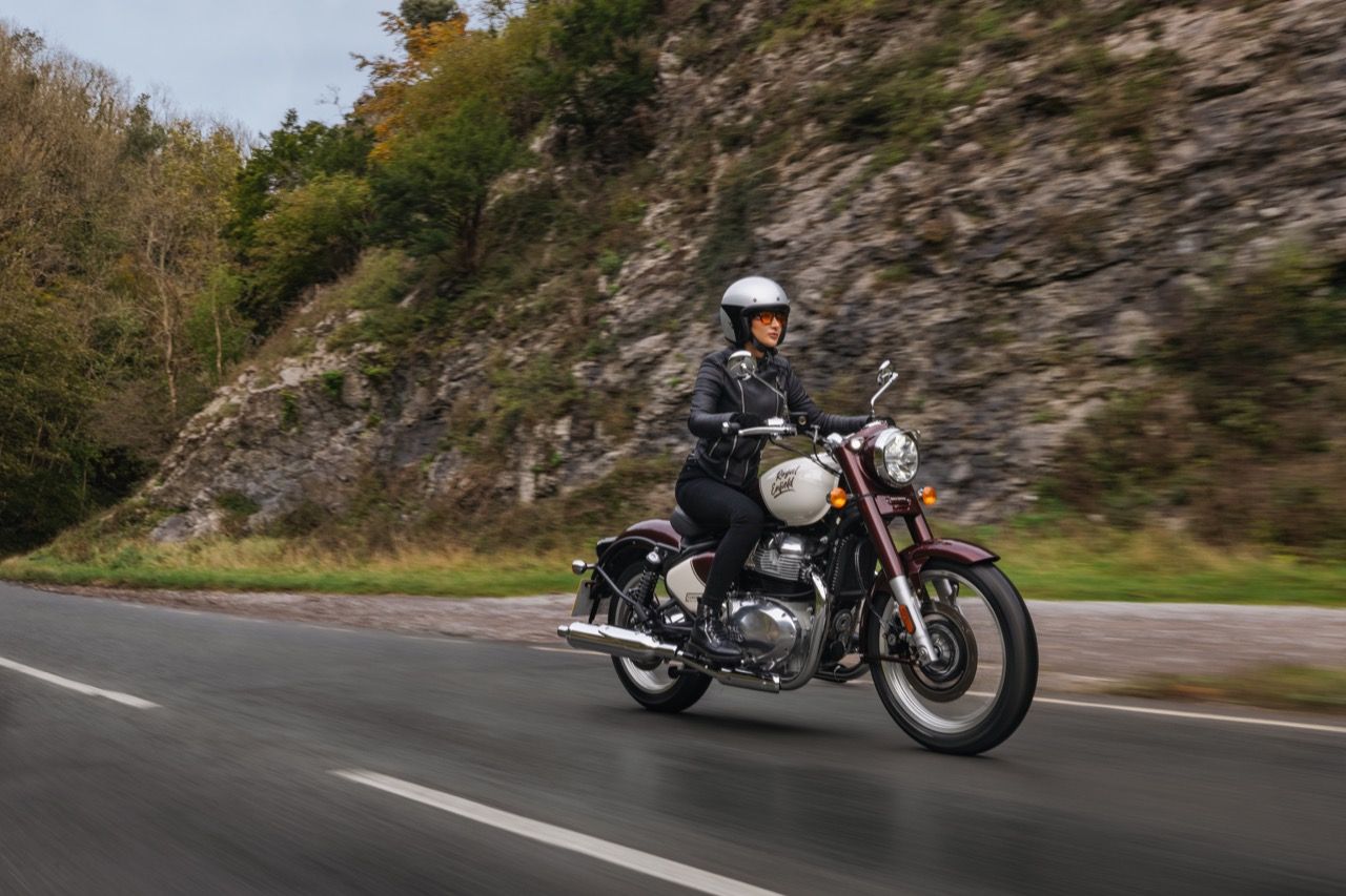 帅气亮相，两轮经典 Royal Enfield Classic 650