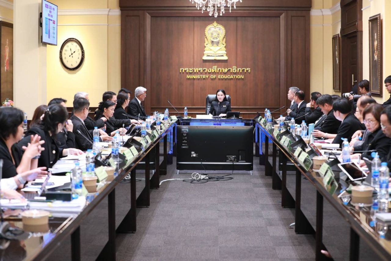 特殊教育委员会设立子委员会审查法律,更新残疾人教育法