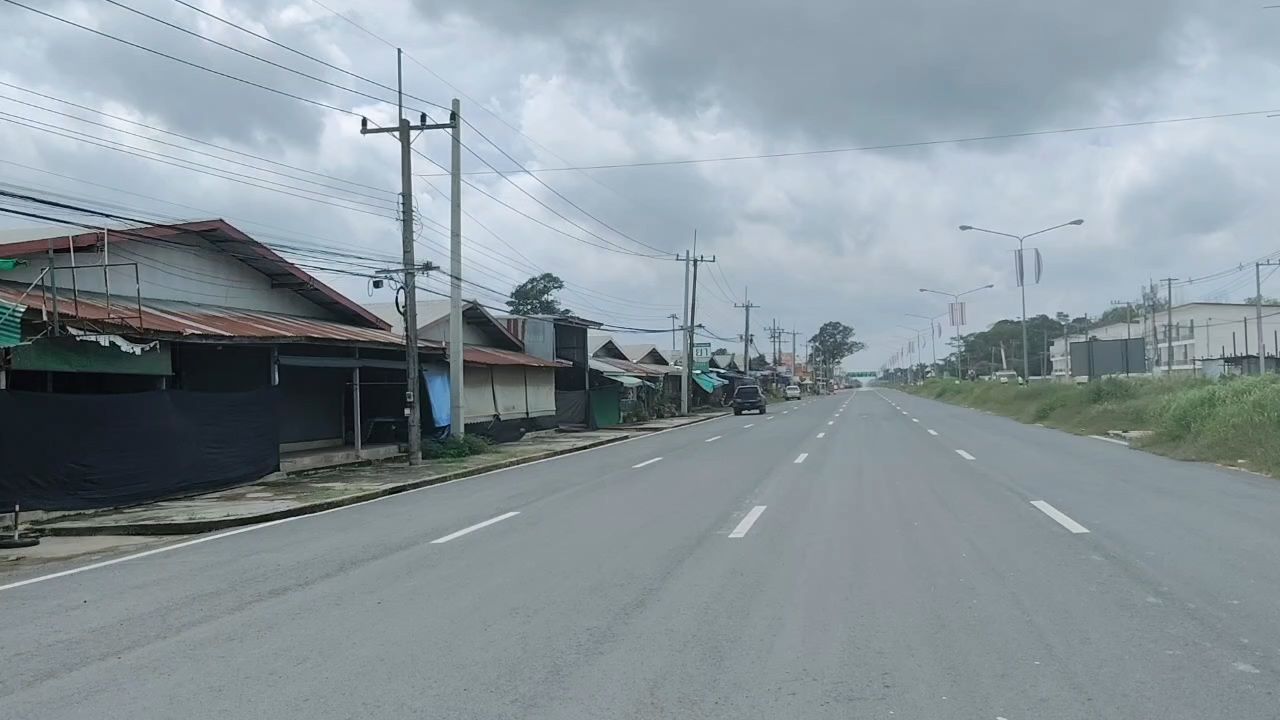 混乱的撤离，柬埔寨居民声称泰国准备袭击