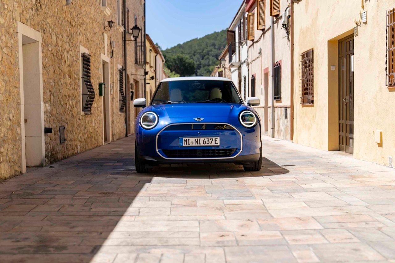 可爱价格的电动车 MINI COOPER SE HIGHTRIM 2025