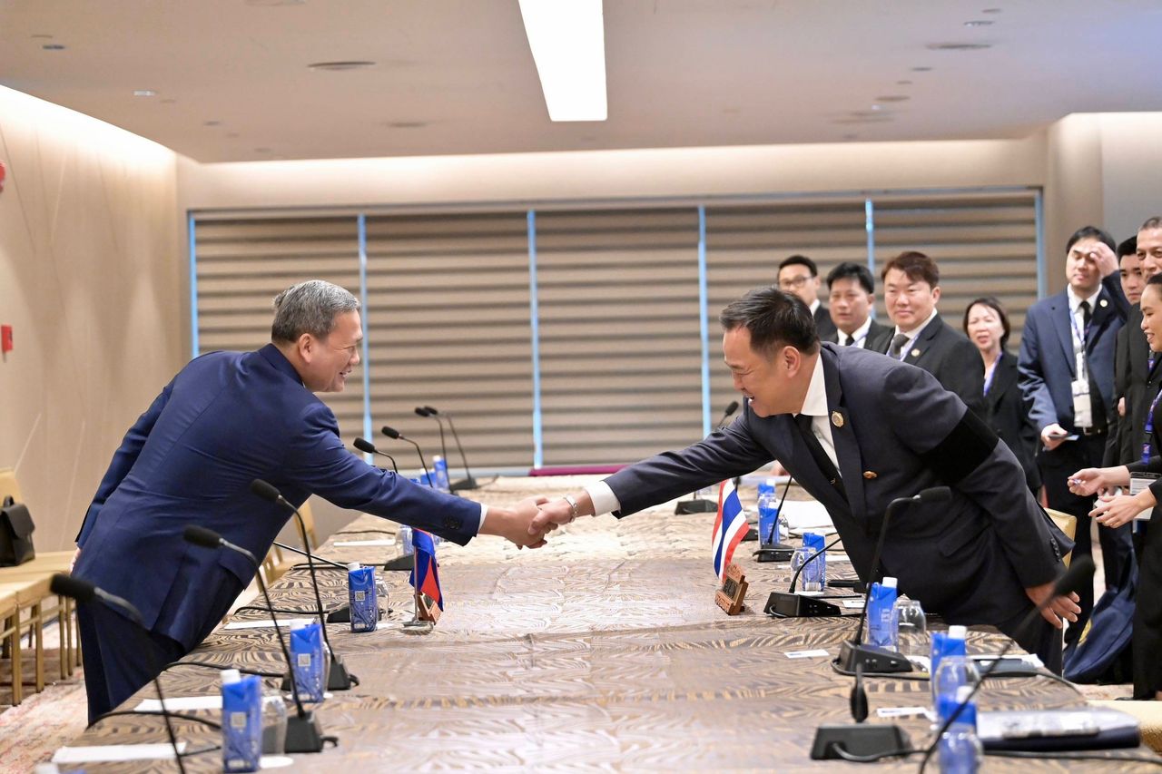 总理为引发公众困惑的领土问题道歉,确认未与“洪·玛奈”讨论开放边境哨所一事