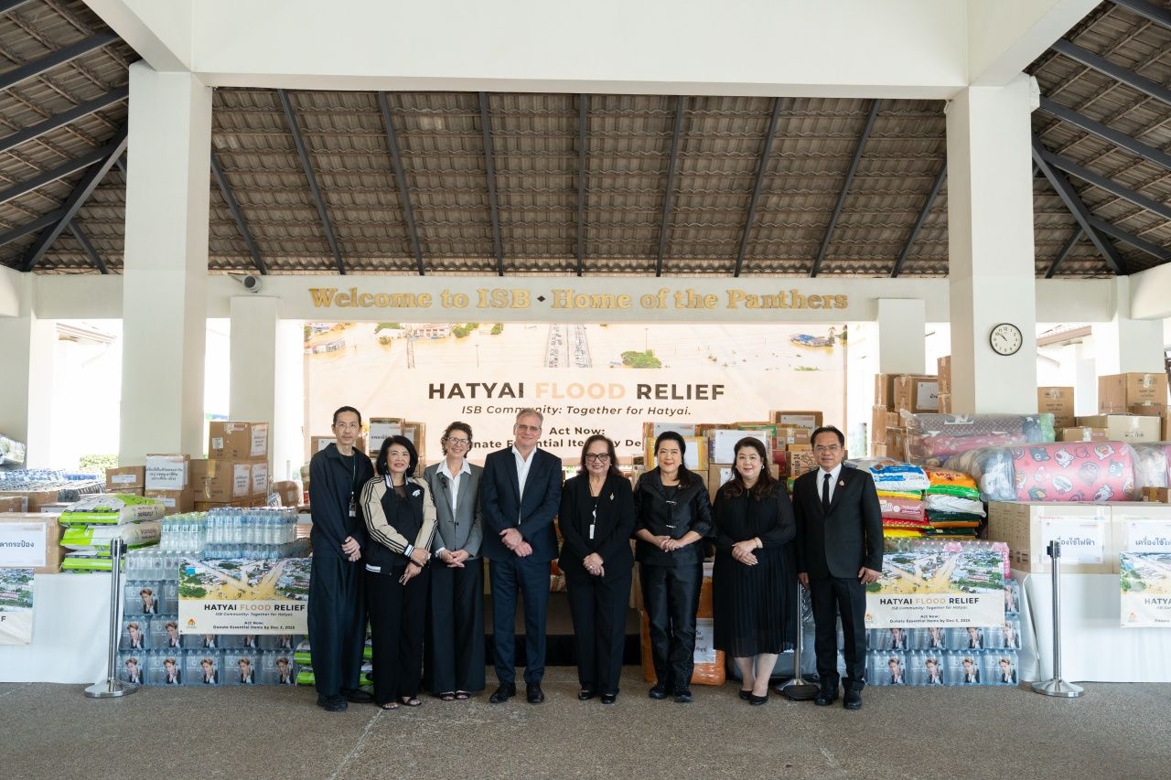 ISB国际学校运送救援物资帮助合艾洪灾